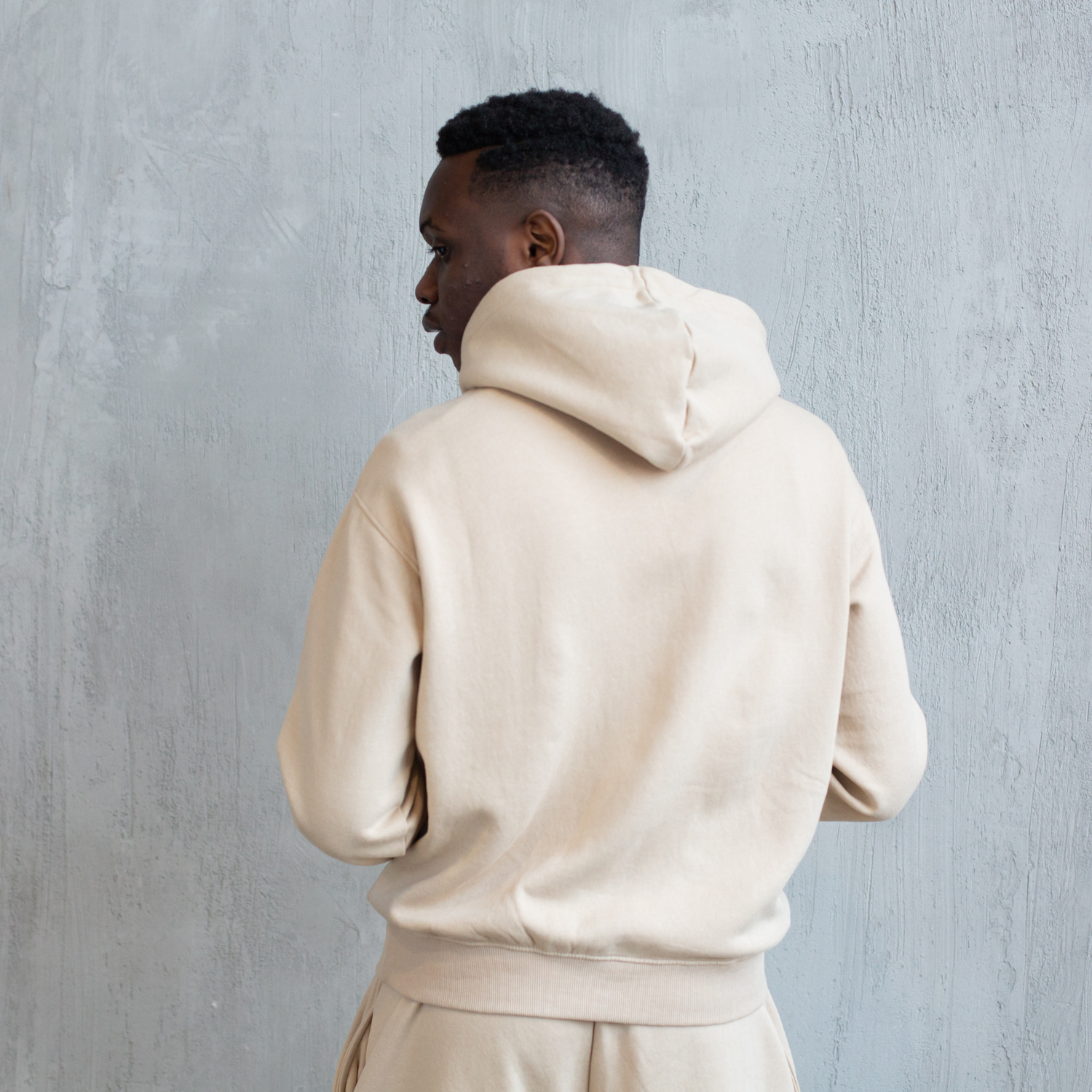 Men's clothing collection featuring casual wear, everyday fashion essentials, comfortable apparel, stylish outfits, and versatile wardrobe staples.