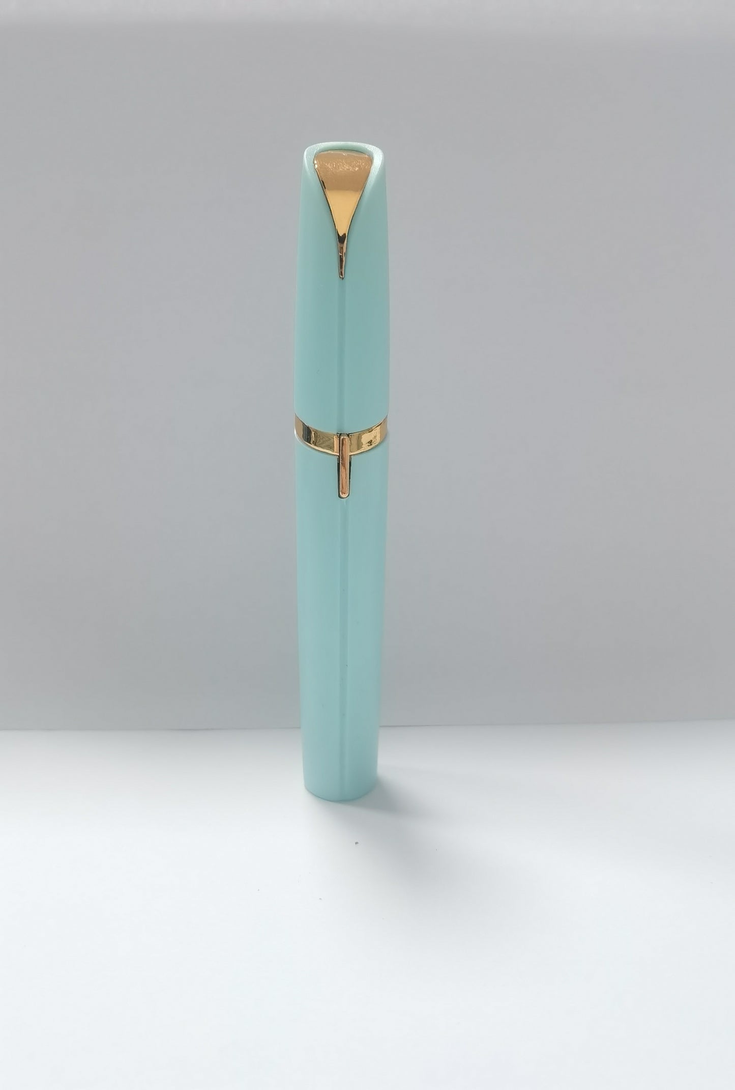 Mini Electric Eyebrow Painless Trimmer with LED Light